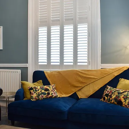 Swallows Nest * 滨海索尔特本